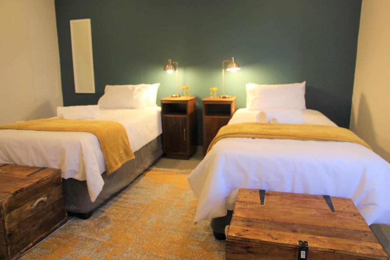Nini'S Guest Units Hotel Bloemfontein Exterior photo