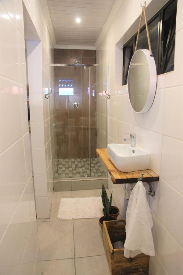 Nini'S Guest Units Hotel Bloemfontein Exterior photo